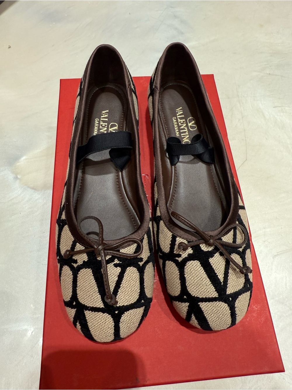 Valentino Garavani Beige and Black Logo Knit Ballet Flats